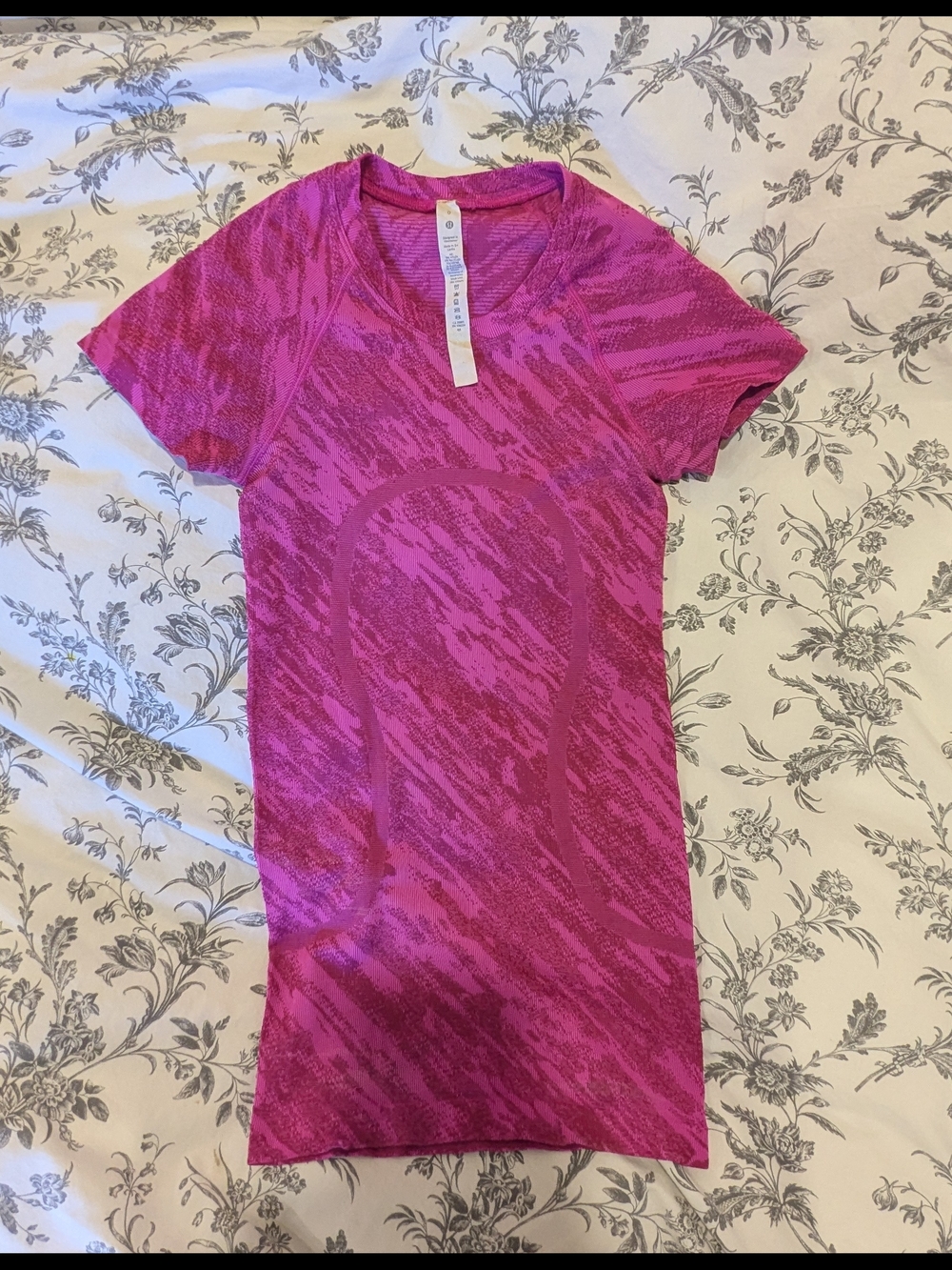 lululemon athletica Short Sleeve Athletic Tee - Fuchsia Pink